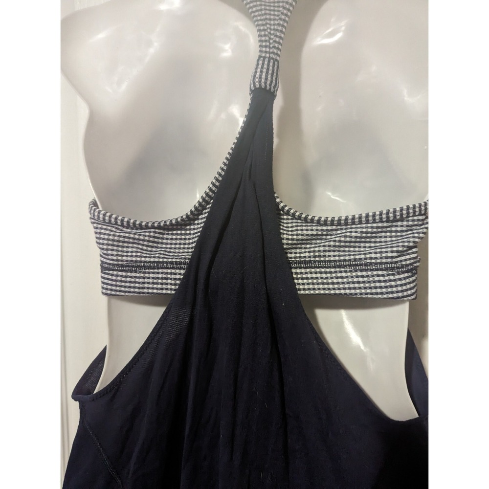 Lululemon‎ Practice Freely Inkwell Tank Size 6 EUC Navy Blue White - Picture 10 of 10